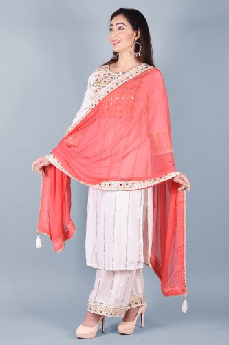 Off-White Ethnic Kurta With Palazzo & Peach Dupatta