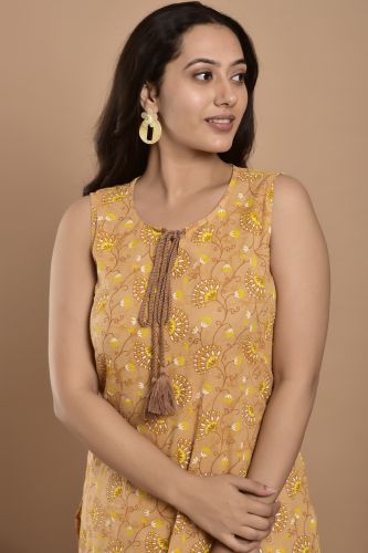 Yellow Printed Straight Fit Cotton Kurta